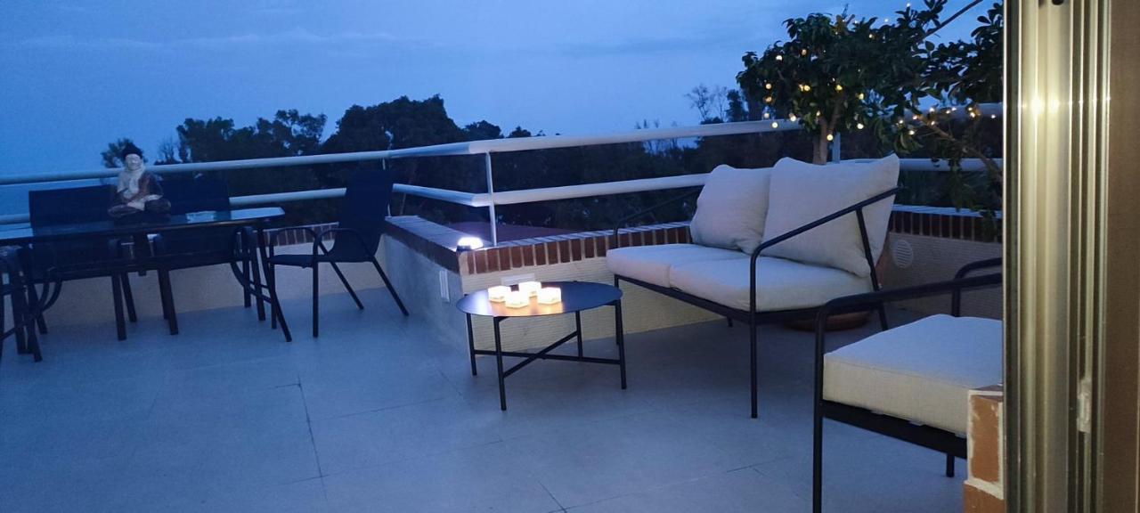 말라가 Penthouse Puerta De Pedregalejo 아파트 외부 사진